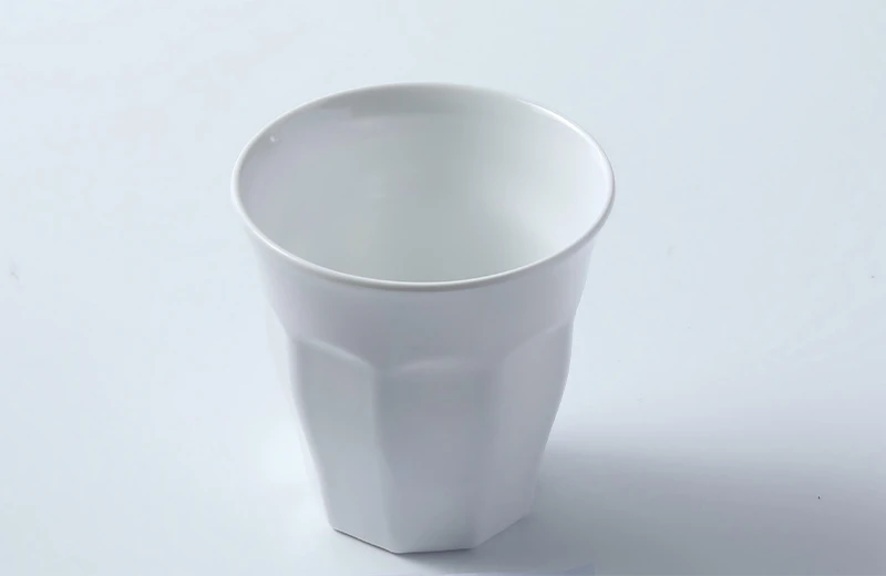 白色刻面密胺杯